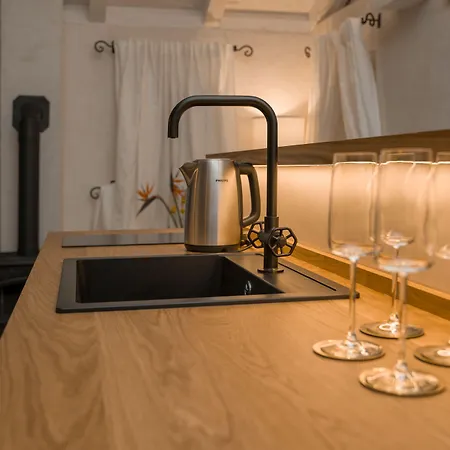 Luxury Lina - Iii 아파트 *
