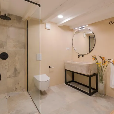 Luxury Lina - Iii Appartement